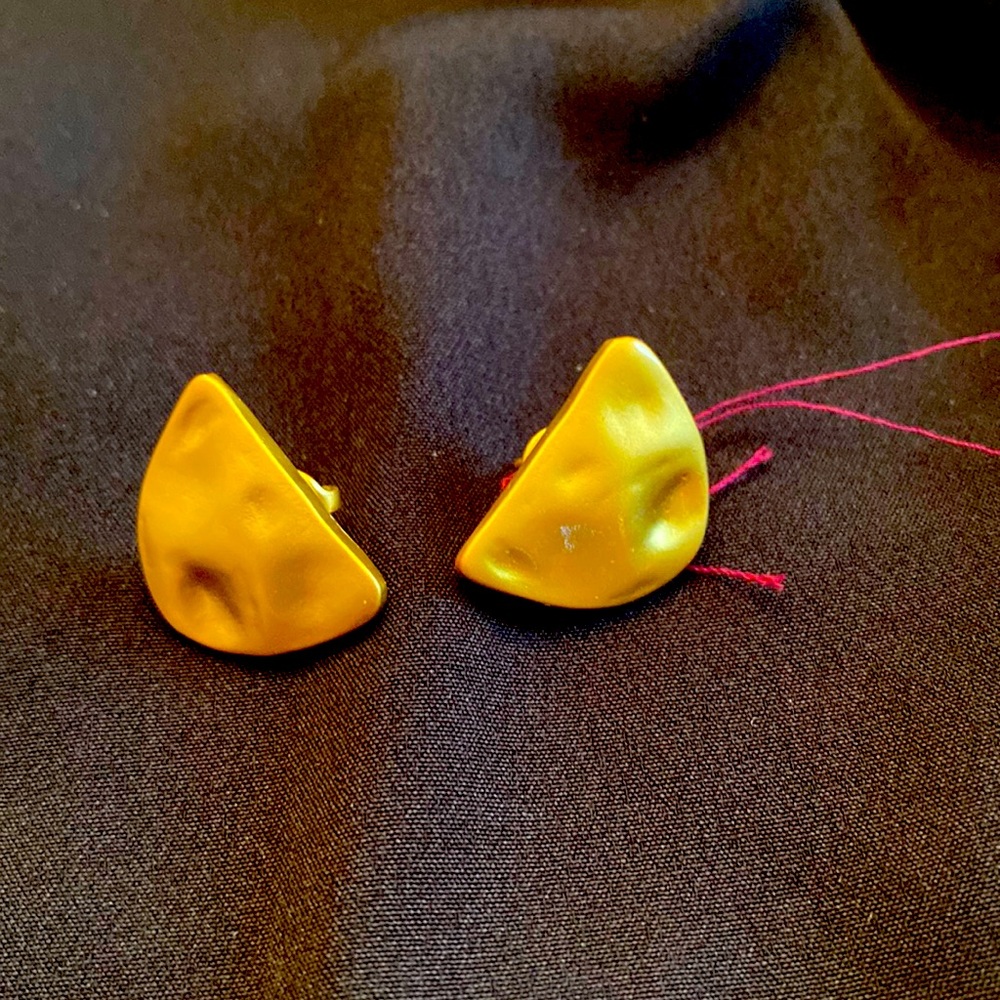 Ladies gold earrings